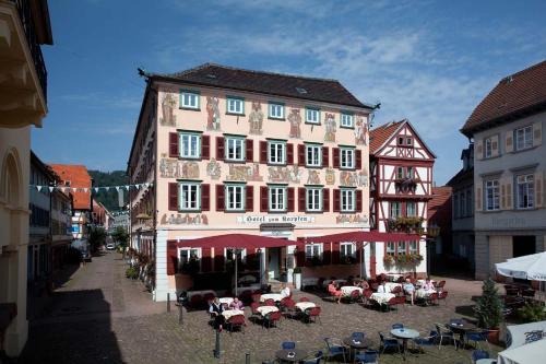 Eberbach Hotel | Hotel Karpfen