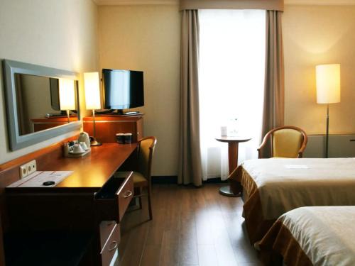 Chanakyapuri Hotel | Hotel Krone Delhi Near IGI Airport Delhi