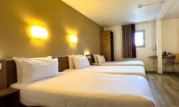 Le Bourget Hotel | Hotel Kyriad Le Bourget Centre-Parc des Expositions