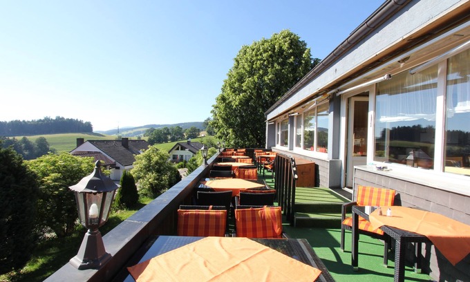 Sankt Maergen Hotel | Hotel Löwen by Mastiff
