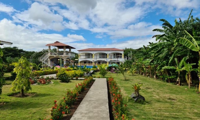 Ometepe Island Hotel | Hotel La Estancia