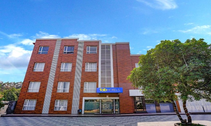 Ghansoli Hotel | Hotel Landmark Aura