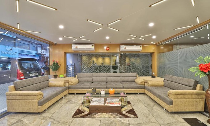 Surat Hotel | HOTEL LE GRAND