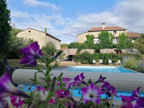 Reynes Hotel | Hotel Le Mas Trilles