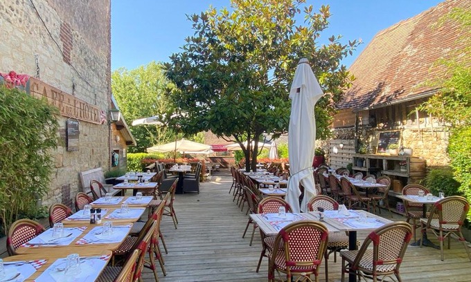 Beaumont-en-Auge Hotel | Hotel le P'tit Beaumont