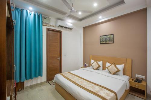 Noida Hotel | Hotel Lemonwood Suites - Noida Sector 104