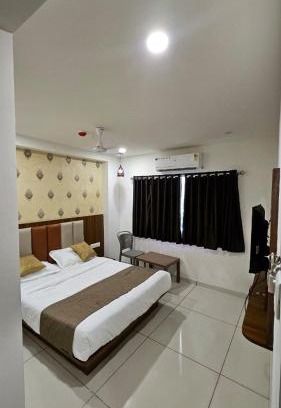 Rajkot Hotel | hotel leo