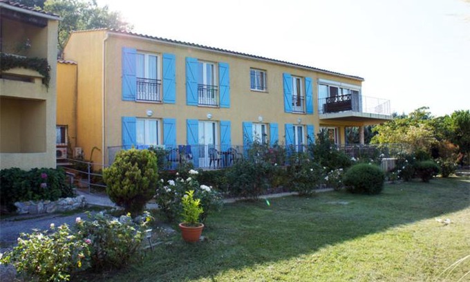 Bauduen Hotel | Hotel Les Cavalets