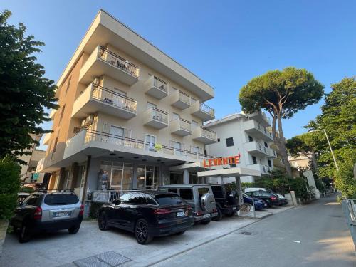 Fogliano Marina Hotel | Hotel Levante Convenzionato AQUAFAN E ITALIA IN MINIATURA