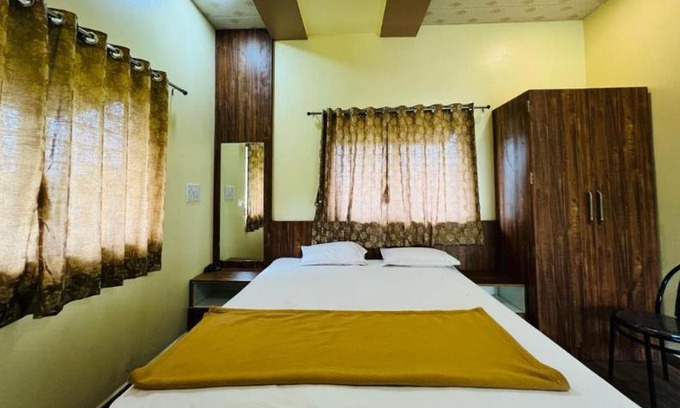 Kolhapur Hotel | Hotel Lords