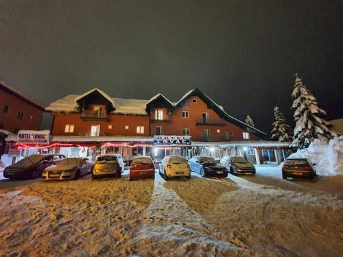 Zabljak Hotel | Hotel Lovac