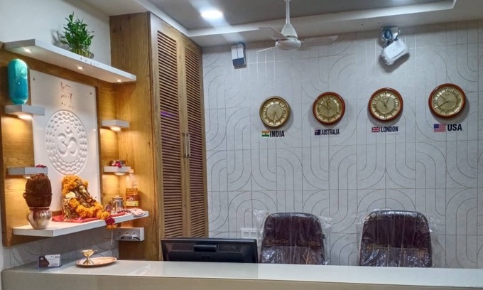 Vallabh Vidhyanagar Hotel | Hotel M D Residency Anand