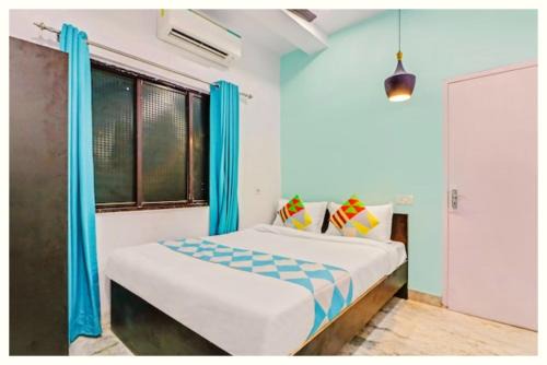 Kolkata Hotel | Hotel M!M Howrah Maidan Home Stay Kolkata near Howrah Railway Station - Free Wi-Fi-Lift & Parking Facilities - Fully Air Conditioning Rooms - best hotel howrah