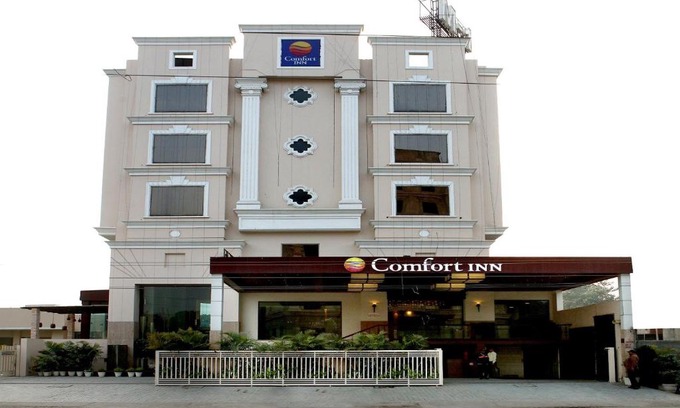 Jalandhar Hotel | Hotel M1