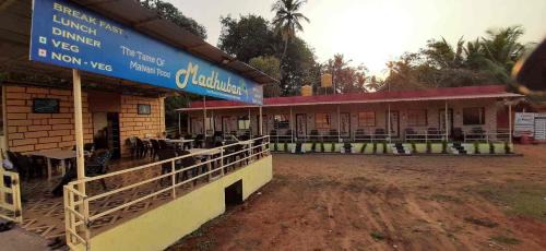 Devbag Hotel | Hotel Madhuban Tarkarli Beach