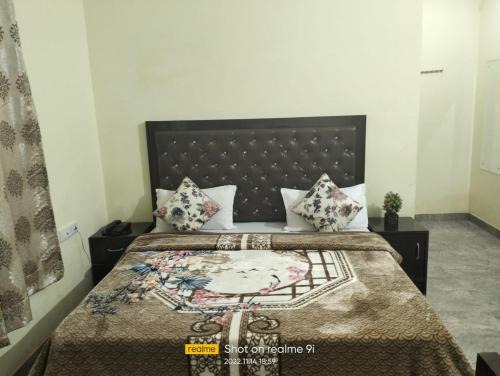 Sawai Madhopur Hotel | Hotel Manglam Plaza By WB Inn