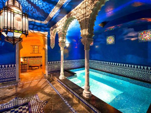Chatelain Hotel | Hotel Manos Premier