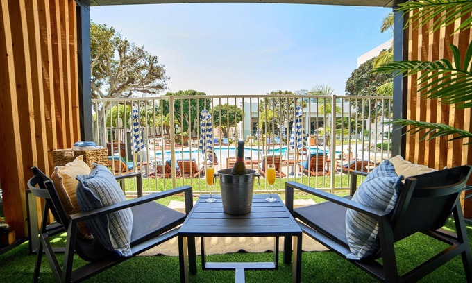 Del Rey Hotel | Hotel MDR Marina del Rey - a DoubleTree by Hilton