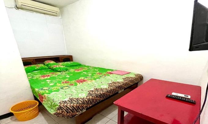 Waru Hotel | Hotel Medaeng