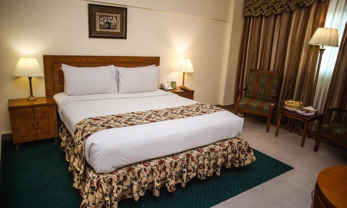 Karachi Hotel | Hotel Mehran