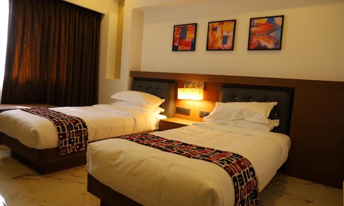 Karunagappally Hotel | Hotel Memories Inn