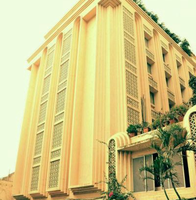 Prabhadevi Hotel | Hotel Mogul Palace - Near Masjid Bunder Mumbai