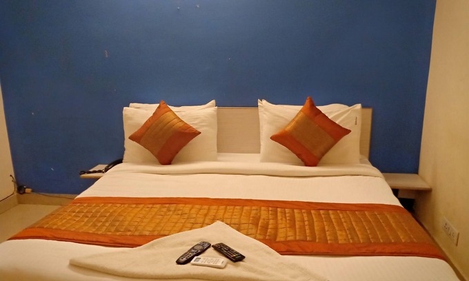 Sector 62 Hotel | Hotel Mohan Noida