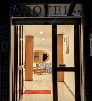 Villasor Hotel | Hotel Mondial 2