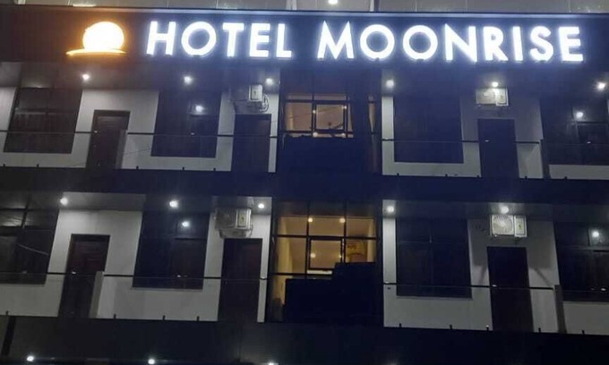 Kirtinagar Hotel | Hotel Moon Rise