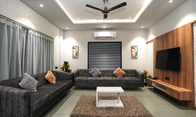 Nashik Apartment | Hotel Mountain View