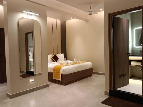 HSR Layout Hotel | Hotel Muthahalli Grand