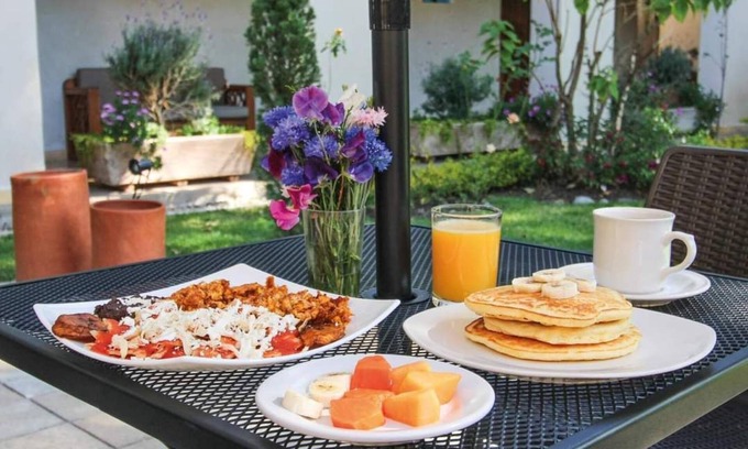 De Mexicanos Hotel | Hotel Junvay