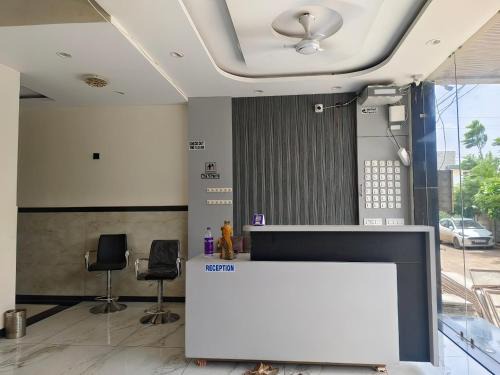 Omkareshwar Hotel | Hotel Narmada Shree