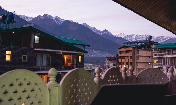 Aleo Hotel | Hotel Neha Palace