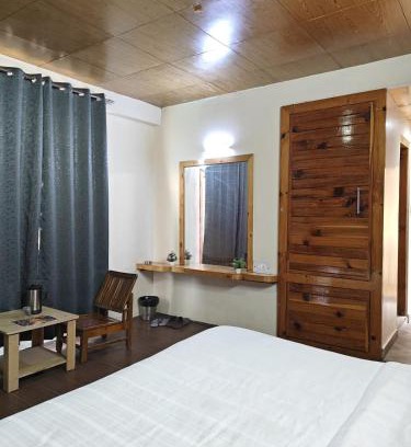 Zirakpur Hotel | Hotel New Infraview - luxuries rooms with Cooled AC