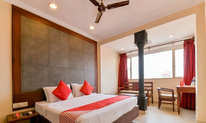 Ernakulam South Hotel | Hotel New Woodlands Cochin