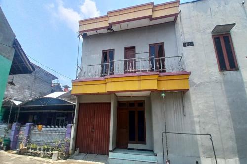 Karanganyar Hotel | Hotel O 45 Guest House