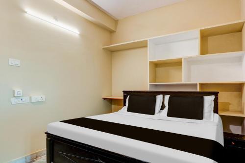 Gannavaram Hotel | Hotel O Akshaya Heights Kandrika