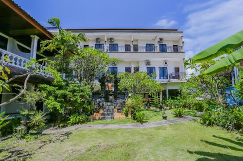 Downtown Kuta Hotel | Hotel O Ari Beach Inn