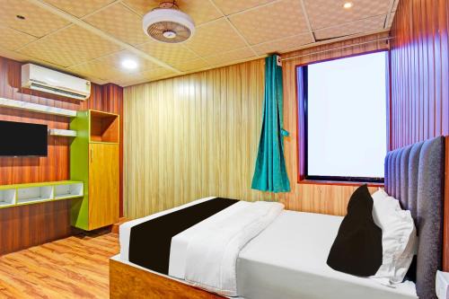 Aundh Hotel | Hotel O Arya Inn