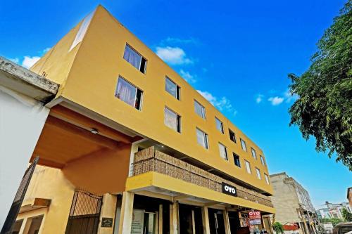 Sector 63 Hotel | Hotel O Awana Residency
