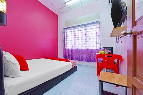 Sungai Baru Tengah Hotel | Hotel O Bidara Guest House