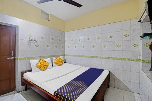 Cuttack Hotel | Hotel O Bikram Lodge