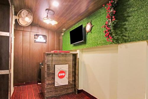 Ballabgarh Hotel | Hotel O Blue Breeze