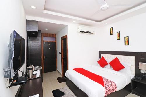 Mayapur Hotel | Hotel O City Pride
