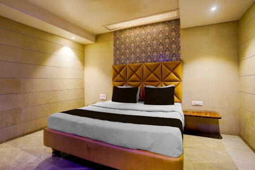 Amarnath Hotel | Hotel O Diana Palace Lodging & Boarding
