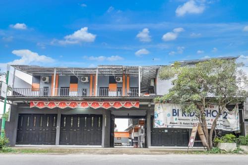 Slawi Hotel | Hotel O Guest House Cinta Damai