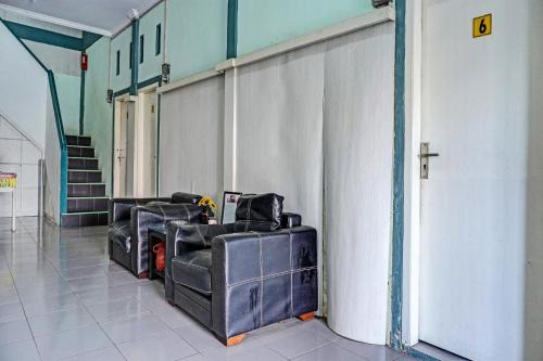 Karawang Hotel | Hotel O Home Stay Elis Cateliya Syariah
