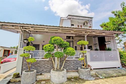 Cilacap Hotel | Hotel O Homestay Grand Mahkota Permai Syariah