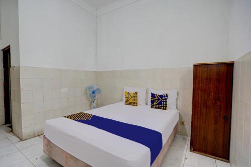 Gresik Hotel | Hotel O Homestay Kedamean